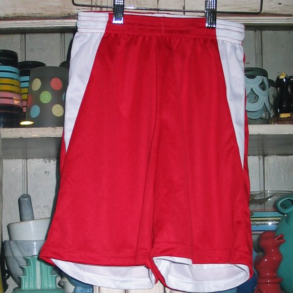 Epic | Youth Medium Reversible Short NIP - Picture 2 of 4